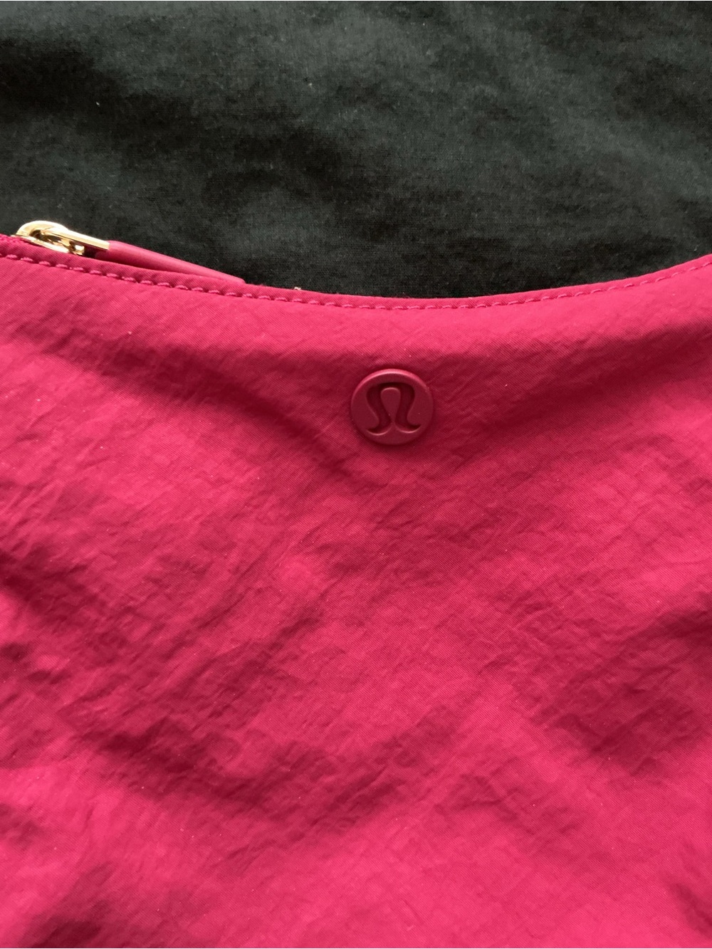 New Lululemon Slouchy Sling Berry Rumble Bag Crossbody Shoulder Bag - Picture 9 of 12